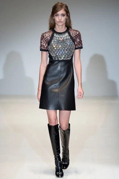Look 33